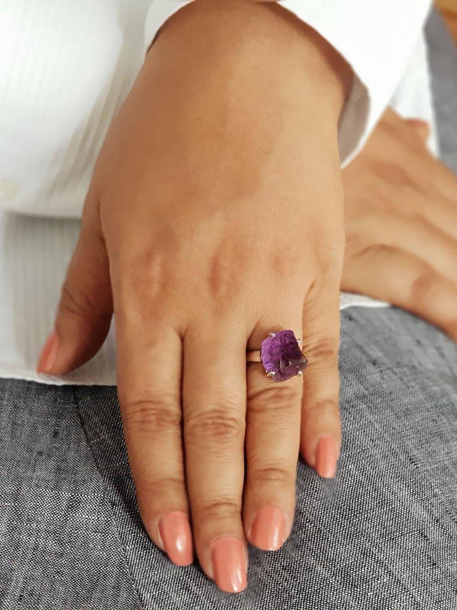 Amethyst thumb ring deals