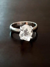 Load image into Gallery viewer, Raw Herkimer Diamonds