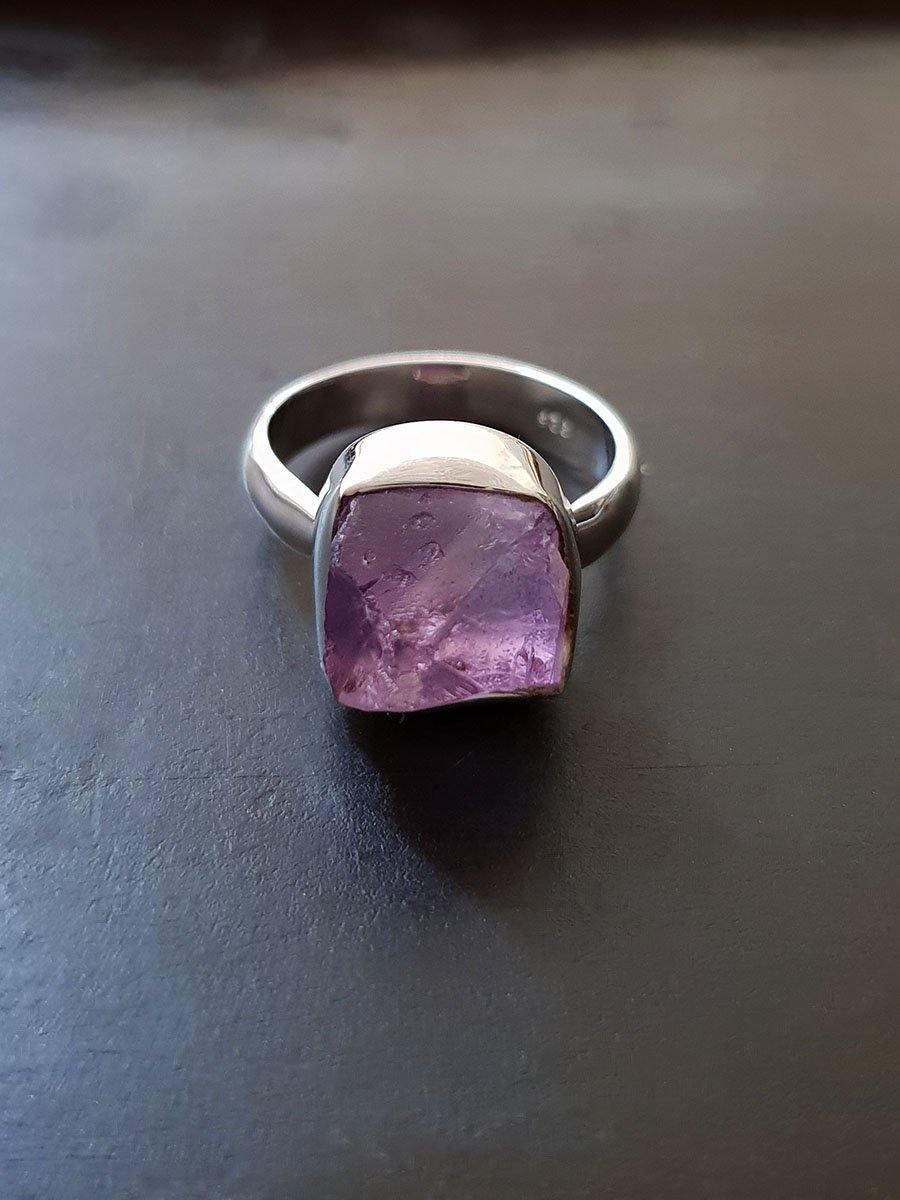 Raw Amethyst Ring - raw carat