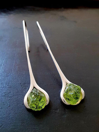 Long-Stemmed Peridot Earring - raw carat