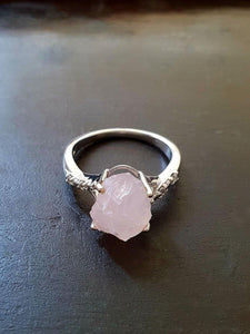 Pretty Rose Quartz Ring - raw carat