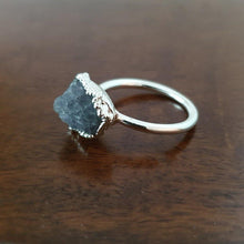 Load image into Gallery viewer, Raw Tanzanite Crest Ring - raw carat